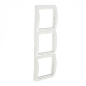 Лондон Рамка 3-местная вертикальная белая EKF PROxima