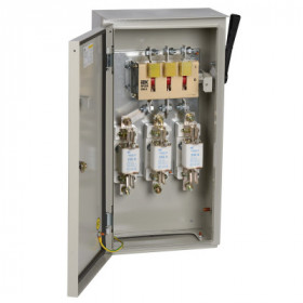 Ящик с рубильником и предохранителями ЯРП-250А У1 IP54 IEK