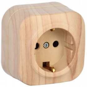 Розетка одноместная для открытой установки РС20-3-ХС с заземлением 16А GLORY сосна IEK