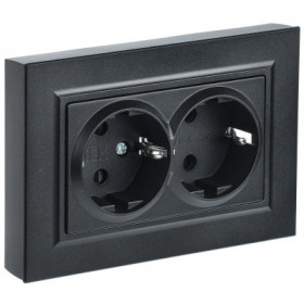 BRITE Розетка 2-местная с заземлением без защитных шторок 16А в сборе РС12-3-БрЧ черный IEK